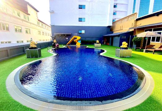 부티크 시티 호텔 수영장