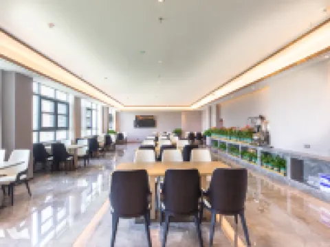 Minhe Xinhua Hotel فنادق في مين خه