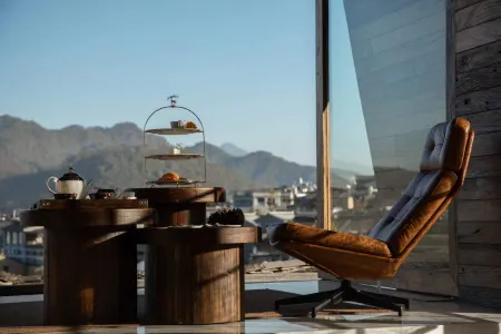 Tengchong Heshun Wenlan Xiangchi Resort Hot Spring Hotel