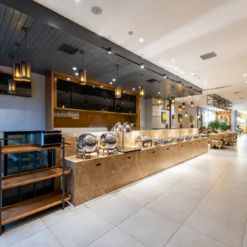 Huayi Collection Hotel (Beijing Xinguozhan Capital Airport)