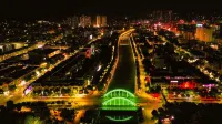 Funing Huayue Theme Hotel
