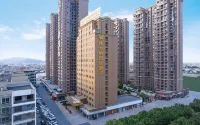 Vienna International Hotel (Longhai Haicheng Branch) Hotel dekat Longhai Harbor Company Puxian Wharf