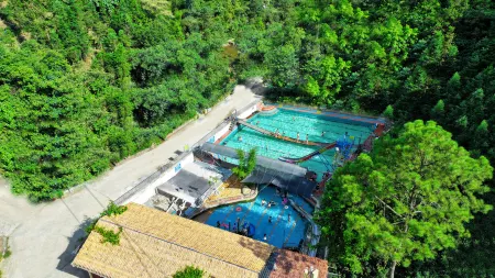 Qingyuan Bijia Mountain Yuanshe Mountain Villa Отели рядом с достопримечательностью «Qingyuan Museum»