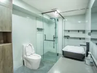 Feitian Holiday Hotel (Zhangye West High-speed Railway Station Bell and Drum Tower) Hotels in Zhangye