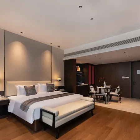 Luxian Tengchi Hotel