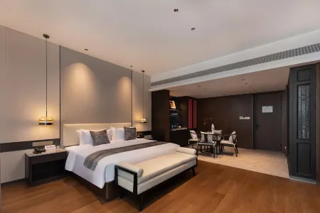 Luxian Tengchi Hotel