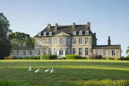 Château de Boucéel - Mont Saint Michel Отели в г. Сервон