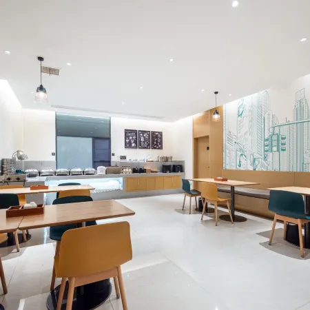 City Convenience Hotel (Huangshi Xingang Tanglihu Commercial Street Store)