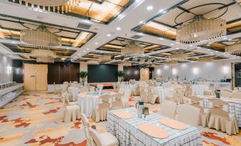 Urumqi Corps Lihua Hotel