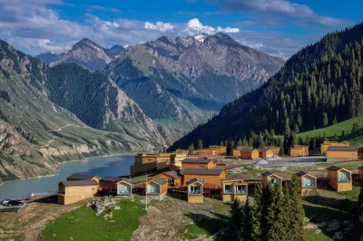 Zhaosu Muzi Taoye Luxury Resort Hotels in 
