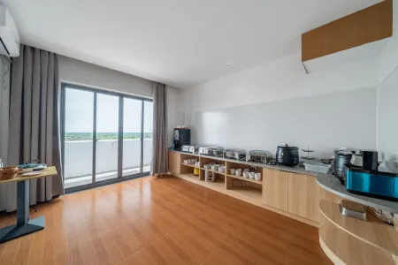 Haiyan Manyu Chain Hotel (Shendang Ancient Town)