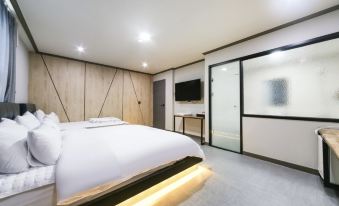 Changwon Jinhae Hotel the Syap