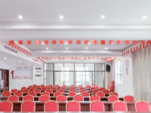 man'zhouguo'ji'jiu'dian（anhuaxiyuejiudian) Hotels in Anhua