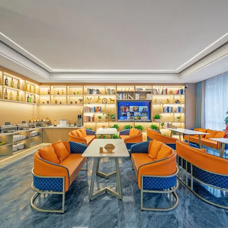 Kaiya Smart Choice Hotel (Huqiu Wedding Dress City, Hubei Road Metro Station Branch) Отели рядом с достопримечательностью «Тайгер Хилл»
