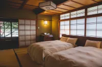 Arima Onsen Tocen Goshobo Hotel a 