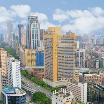 Guangzhou Golden Eagle Hotel (Yuexiu Park Xiaobei Metro Station)