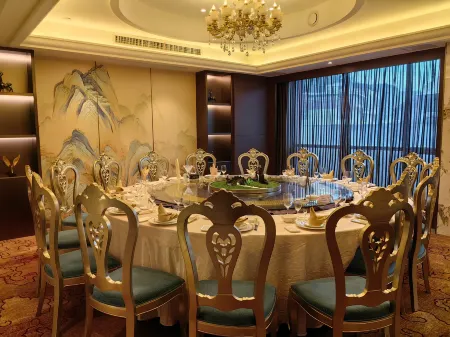 Wanjia International Hotel Отели в г. Юнань