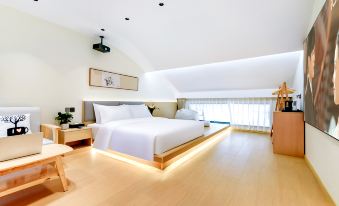 Wudangshan Shiguang Boutique Stay (Entrance to the Mountain)