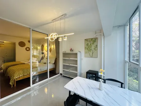 Anning Hot Spring Longjing Homestay