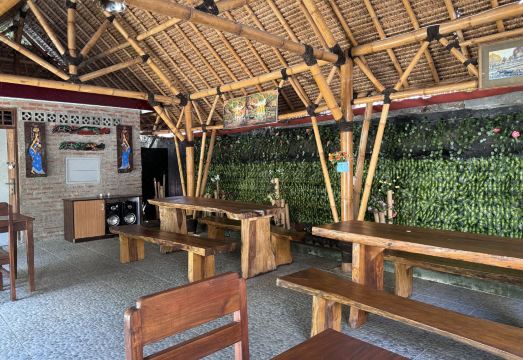 셍기기 코티지 롬복의 아늑한 객실 모습