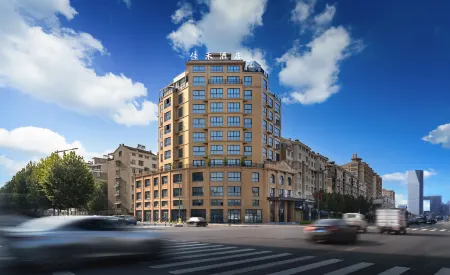 Jinhua Wanda Plaza Jiahe Hotel (Jindong District Government Store) Отели рядом с достопримечательностью «Jinhua Polytechnic»