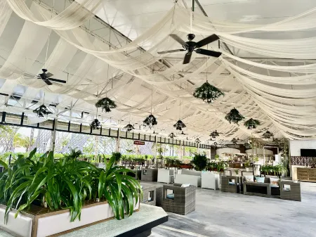 West Phu Quoc 4BR beachfront villa with private pool Отели рядом с Аэропорт Фукуок