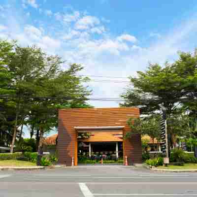 El Hotel Banyuwangi Hotel Exterior