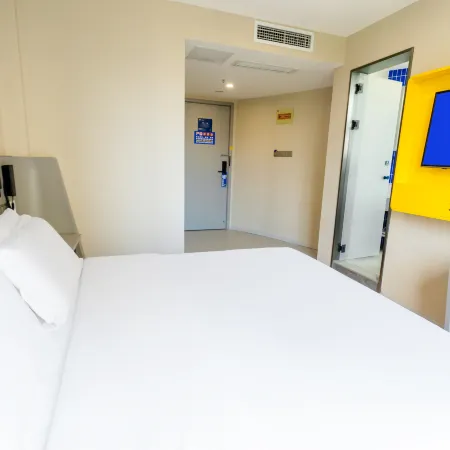7 Days Premium Hotel (Chongqing Yunyang Chengzhongcheng Commercial Street)
