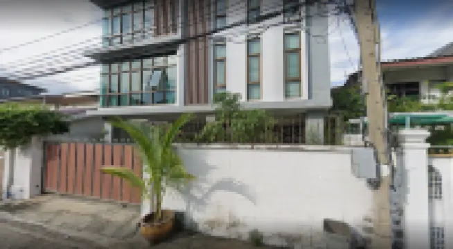 Ratchada Retreat Villa 2