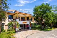 PEACH BLOSSOM CLUB Hotels near Huizhou Pingtan Airport