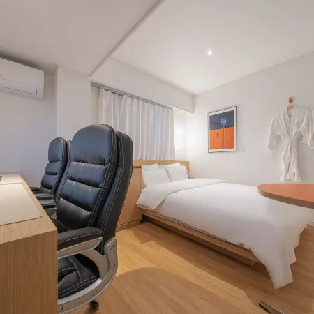 Aank Hotel Guri