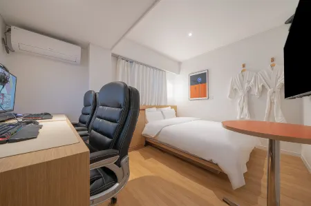 Aank Hotel Guri Отели рядом с достопримечательностью «Sureung (Tomb of Crown Prince Hyomyeong and Queen Sinjeong)»