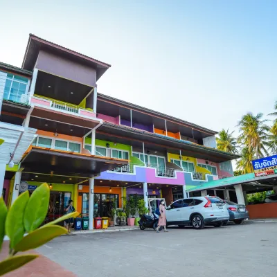 Talay Sai @ Thung Wua Laen Hotels near รุ่งเรือง บีช แคมป์ /RUNG RUENG BEACH CAMPING PLACE