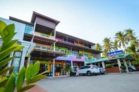 Talay Sai @ Thung Wua Laen Отели рядом с достопримечательностью «Та Вуа Лаен Бич»