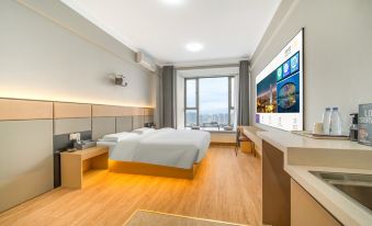 Baihualin Hotel (Xingyang Wuyue Plaza Zhengzhou West Railway Station)