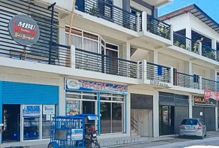 MBU Suites Bed n' Breakfast RedPartner Отели рядом с достопримечательностью «Iglesia Ni Cristo»