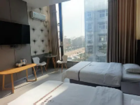 Suizhou Peninsula Lake View Hotel (Suizhou Museum)
