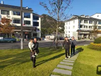 English Name: DianShi Inn Hotels near Yandang Mountain