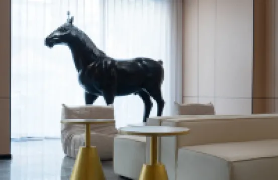 Chibi Lake Holiday Hotel (Xinjiekou Commercial Street)