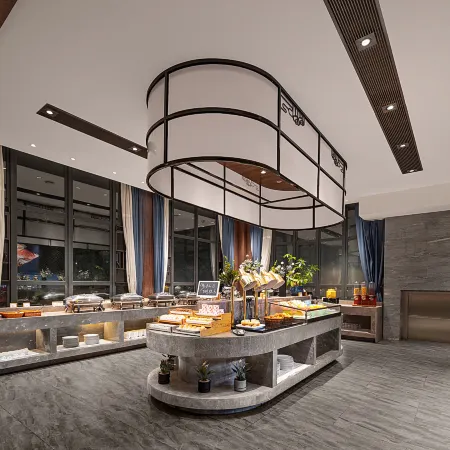 Kanglai Hotel (Changsha Huanghua Airport) Отели в г. Чаншасянь