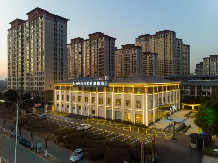 Lavande Hotel (Pizhou East Station Taohuadao Park) Отели в г. Пичжоу
