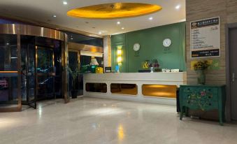 Super 8 Hotel Science Avenue Store