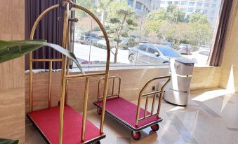 Ningbo Berlin Universal Hotel
