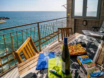 Unda de Ma Apartment with AC & Sea View Balcony