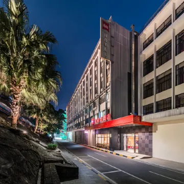Ibis Hotel (Guangzhou Yuexiu Park Metro Station)