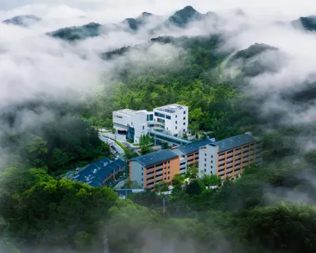 Rui Chang · Selenium Source Kangyang resort hotel Hotéis em Shitai