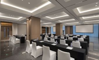 Holiday Inn Shanghai Jing’an