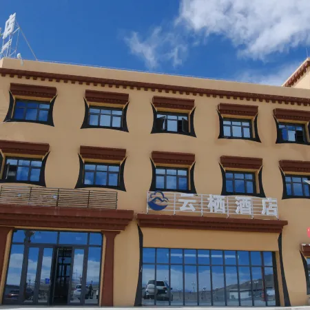 Yunqi Hotel