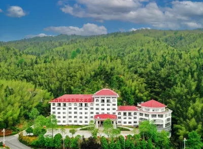 Changtian Ecological Garden (Jinggangshan Scenic Area Tourist Service Center Store) Hotels near Jinggang Zhumao Join Forces Square