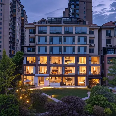 Mountain Echo River View Resort Homestay (Chenzhou Zixing Dongjiang Lake Branch)